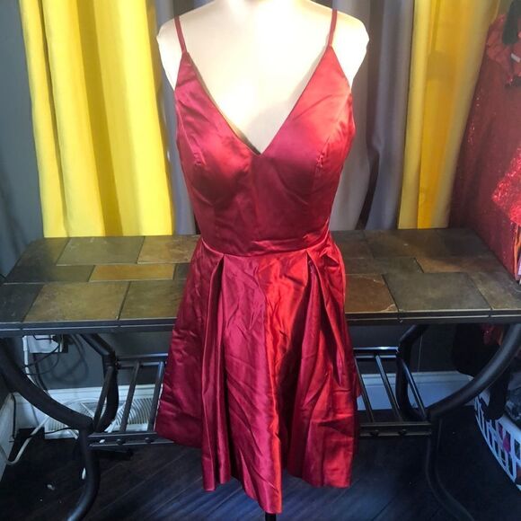 BRLMALL Red Homecoming Dress size 6 NWOT - Picture 1 of 8